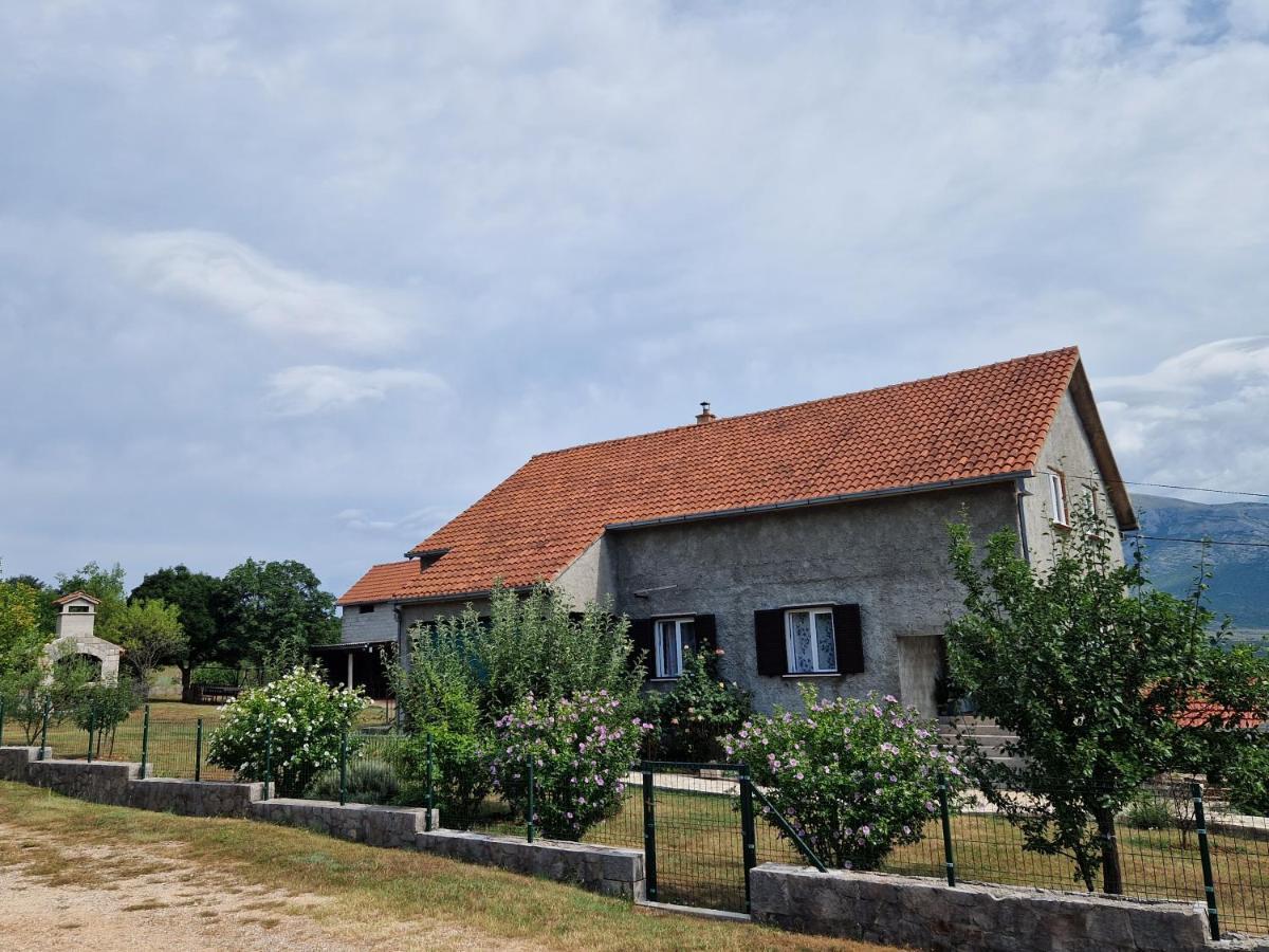 Apartman Lana Kijevo Exterior foto